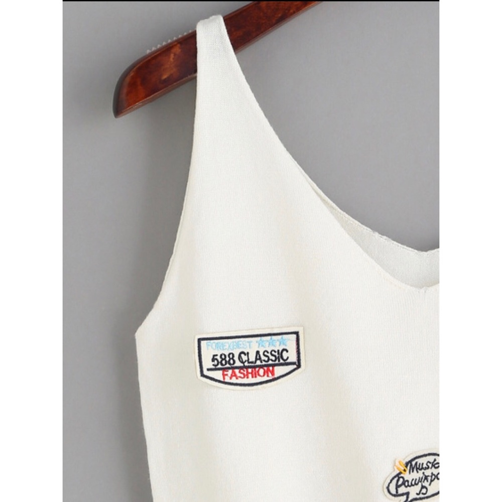 White V - neck tank top - Picture 3 of 4